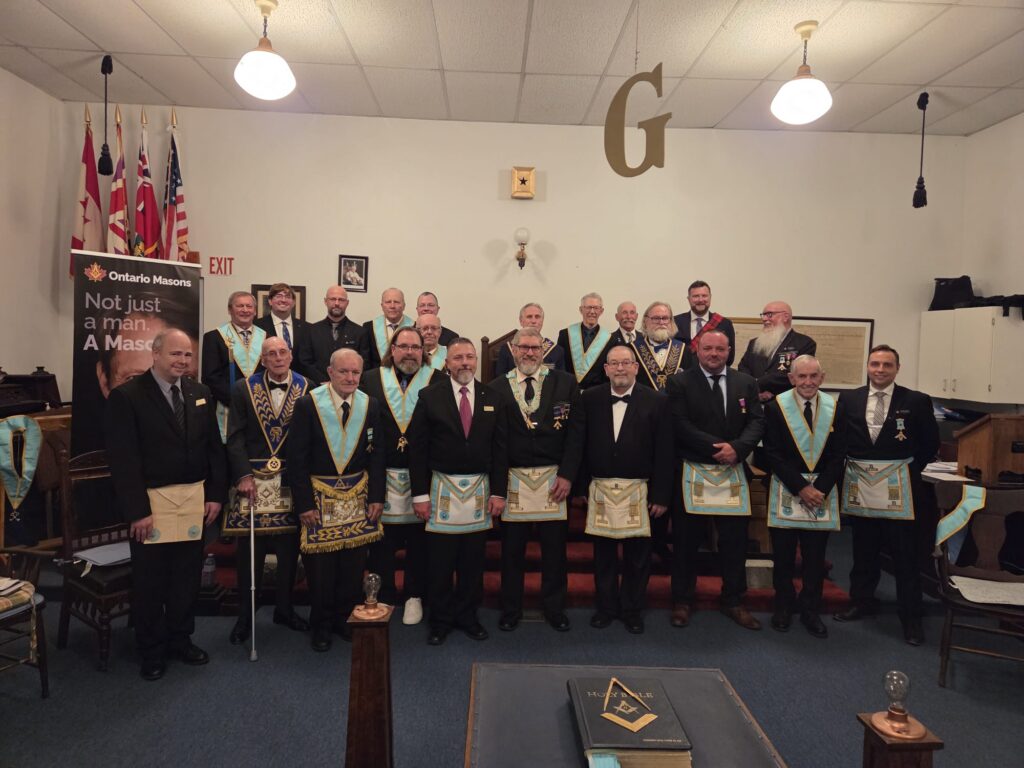 Group photograph at Sturgeon Falls Lodge No. 447’s September Draw Night meeting